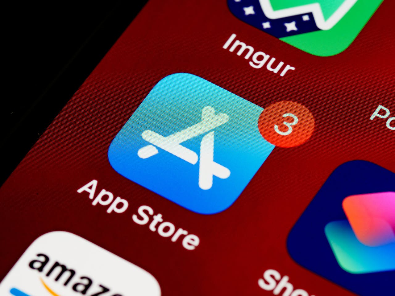 What does it cost to publish an App to the App Stores?